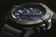 Breitling представляет мужские часы Chronospace Evo Night Mission